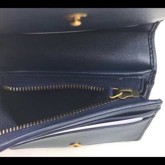 COPY - Gucci #536353 Trapuntata Floral Quilted Wallet - Picture 6 of 9